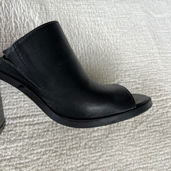 Steve Madden Krizia used black leather mule chunky block heel sandal size 11 - Picture 14 of 15